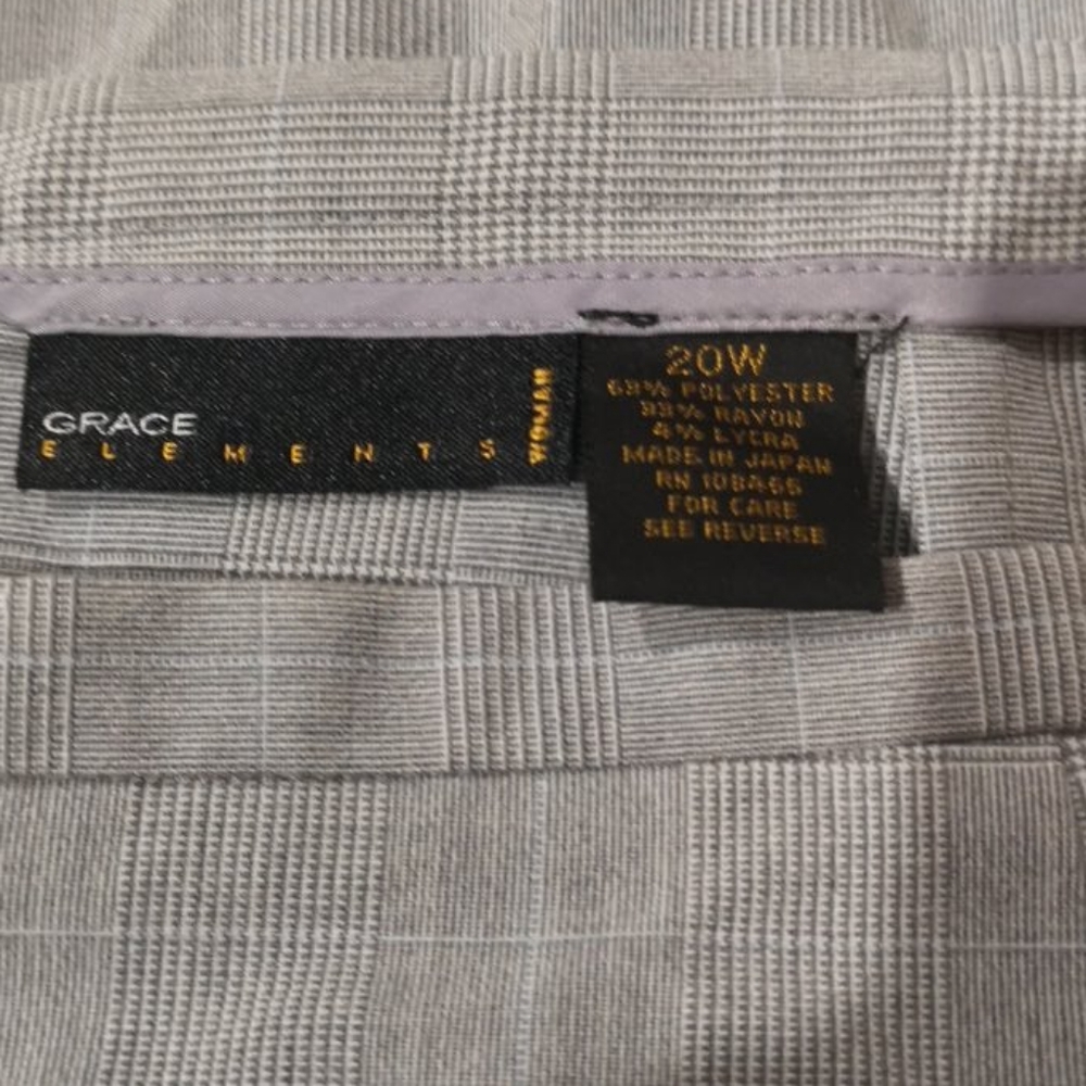 Plaid gray pencil skirt